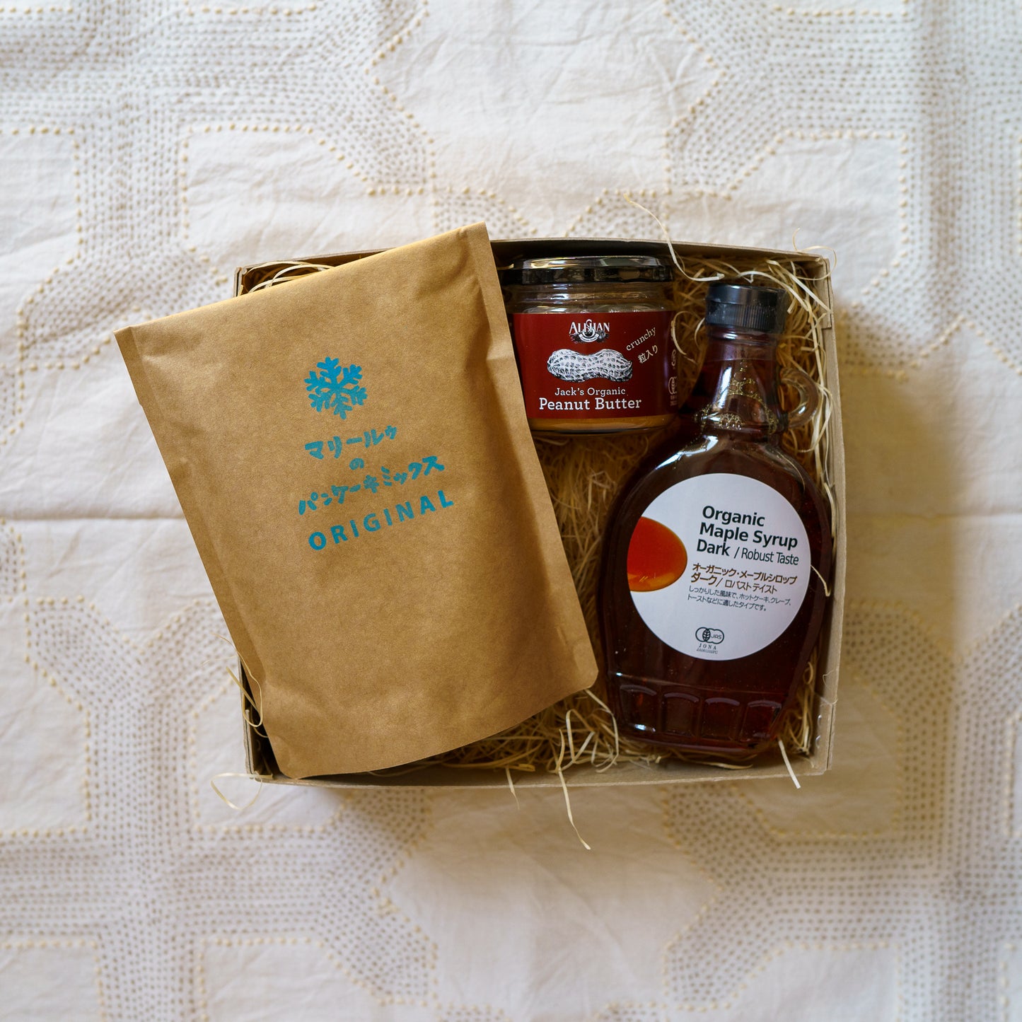 【GIFT BOX】マリールゥのパンケーキミックス1個とオーガニック・メープルシロップとJack's Organic Peanut Butter