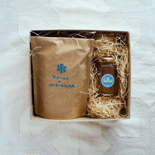 【Gift Box】マリールゥのパンケーキミックス1個と弥八養蜂の蜂蜜